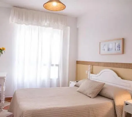 Jomarijo Πανσιόν 2*